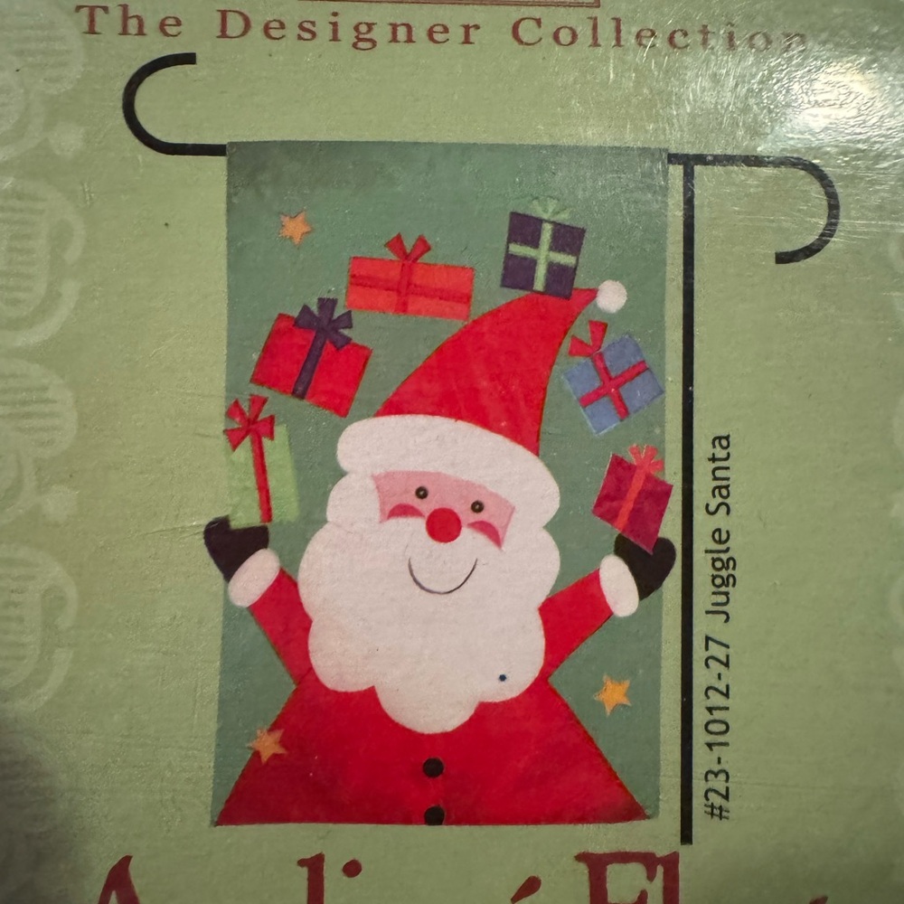 Toland | Appliqué Flag | Juggle Santa | #23-1012-27 | 11” x 15” |NEW